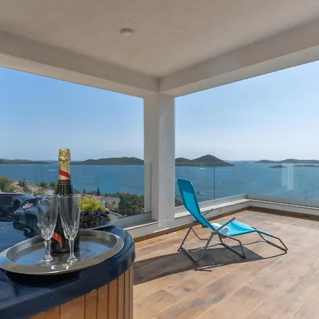 Beautiful Fleur Villa Drage